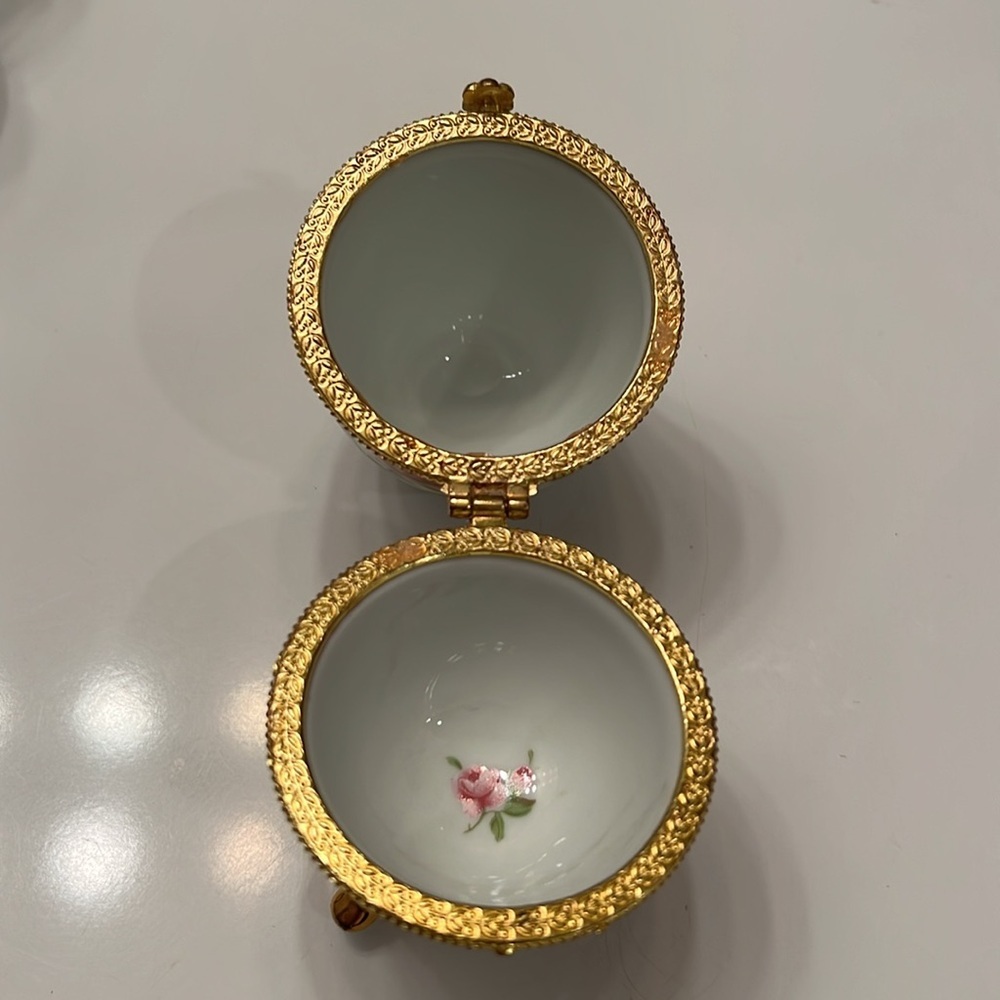 Vintage 🌸 3-Piece Mini Porcelain Set Bell, Teapot Egg Trinket Box Floral Small - Picture 13 of 16